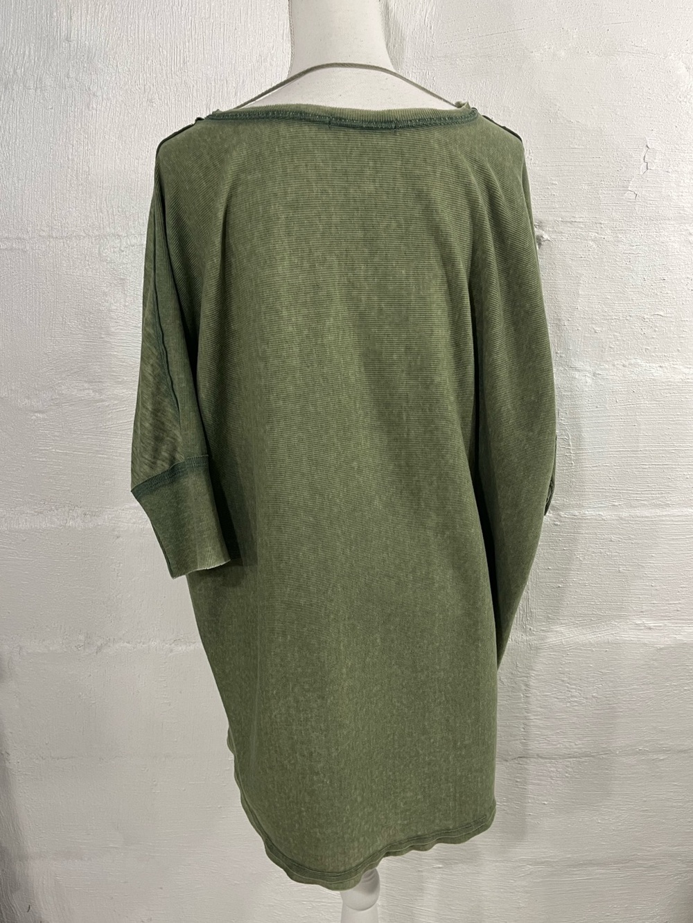WE THE FREE OVERSIZED TSHIRT - Picture 5 of 15